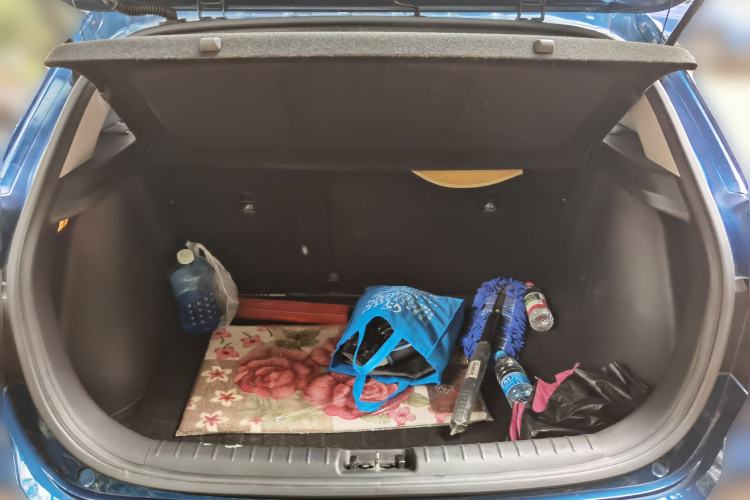 Used Kia KX Cross 2017 1.4L AT GLS
