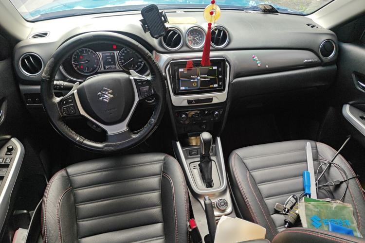 Used Suzuki Vitara 2016 1.4T Automatic 4x4 Flagship Model Center Console