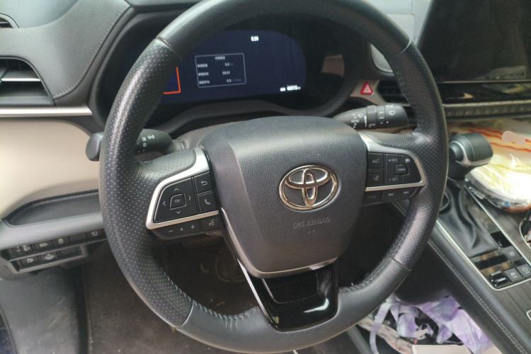 Used Toyota Sienna 2023 2.5L Hybrid Ultimate Edition
