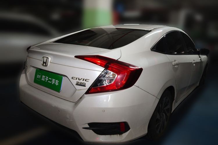 Used Honda Civic 2016 220TURBO CVT Luxury Edition
