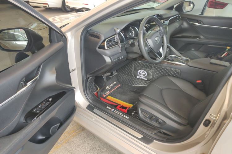 Used Toyota Camry 2021 2.0G Luxury Edition