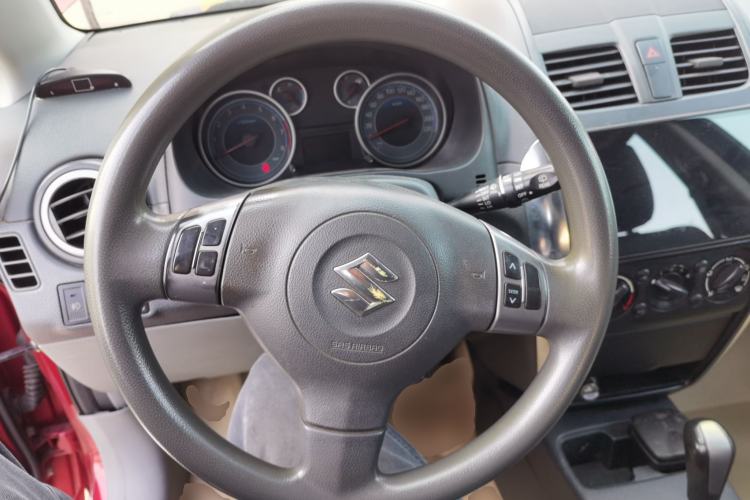 Used Suzuki SX4 2011 Hatchback 1.6L Automatic Comfort Model