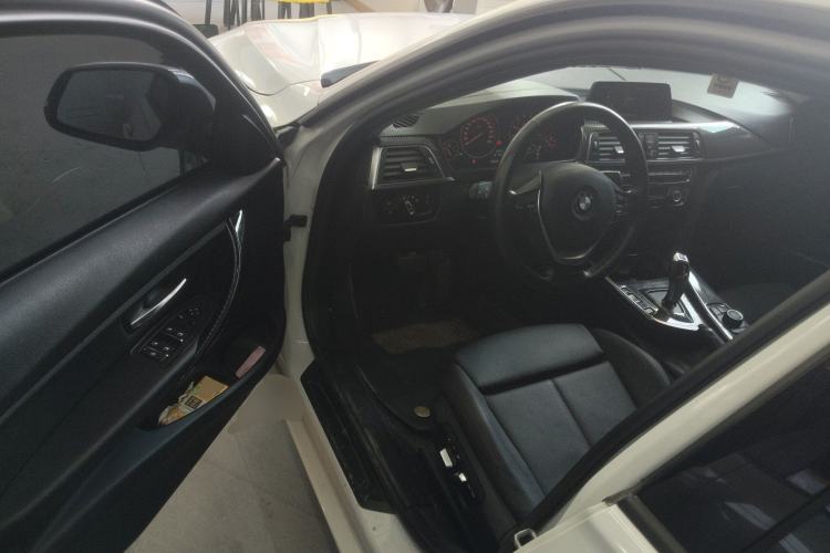 Used BMW 3 Series 2018 318i Driver Seat