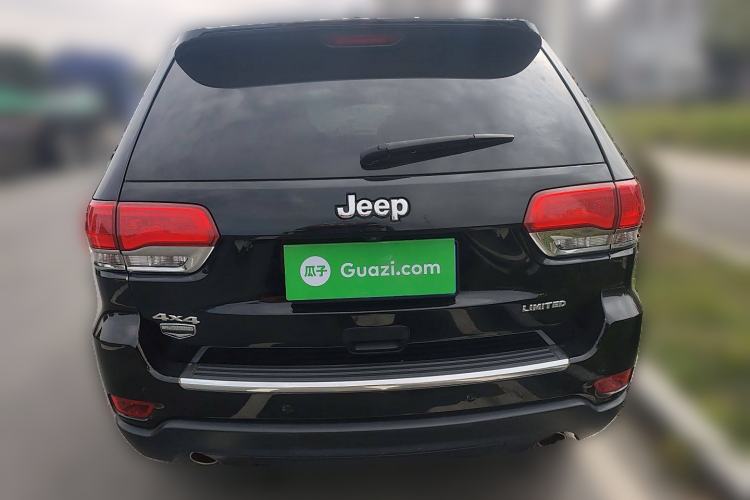 Used Jeep Grand Cherokee 2014 3.0L Comfort Navigation Edition Rear