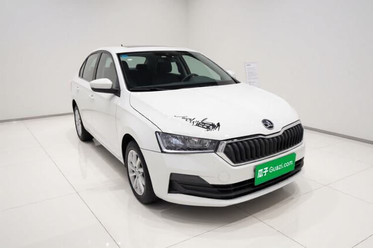 Used Skoda Rapid 2020 1.5L Automatic Standard Edition Exterior 2