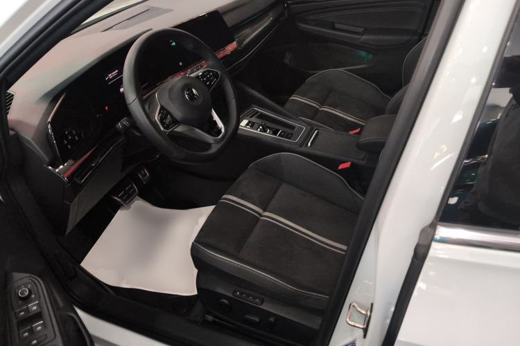 Used Volkswagen Golf 2023 280TSI DSG R-Line Lite Left Front Seat