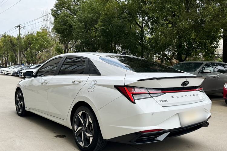 Used Hyundai Elantra 2022 1.5L CVT LUX Prestige Edition