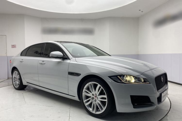 Used Jaguar XFL 2020 XFL 2.0T P200 Two-Wheel-Drive Rally Flag Edition Exterior 2