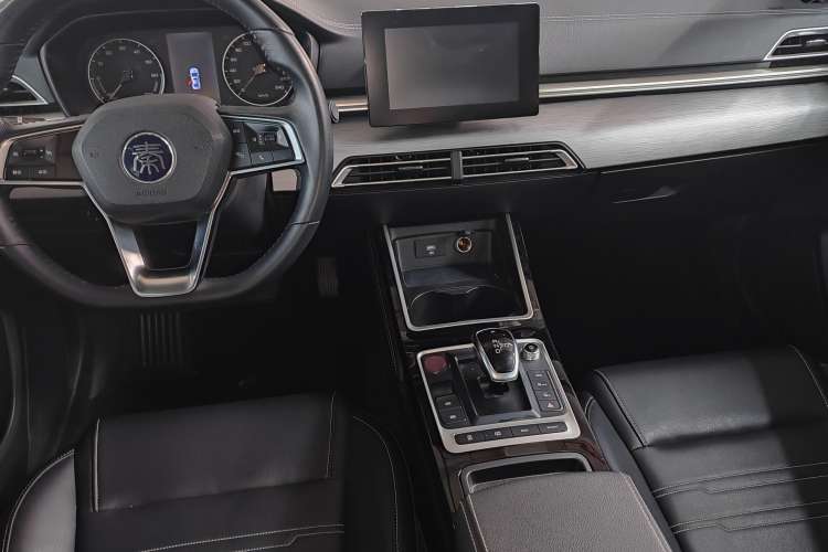 Used BYD Qin New Energy 2019 High-Range Luxury Model
