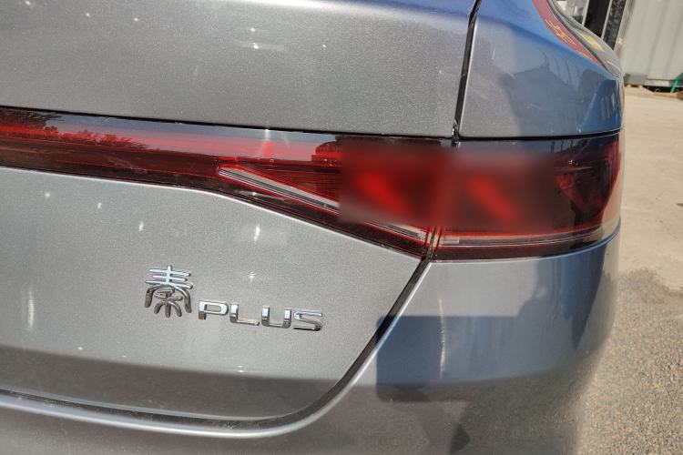 Used BYD Qin PLUS 2021 EV 400KM Leading Comfort Edition
