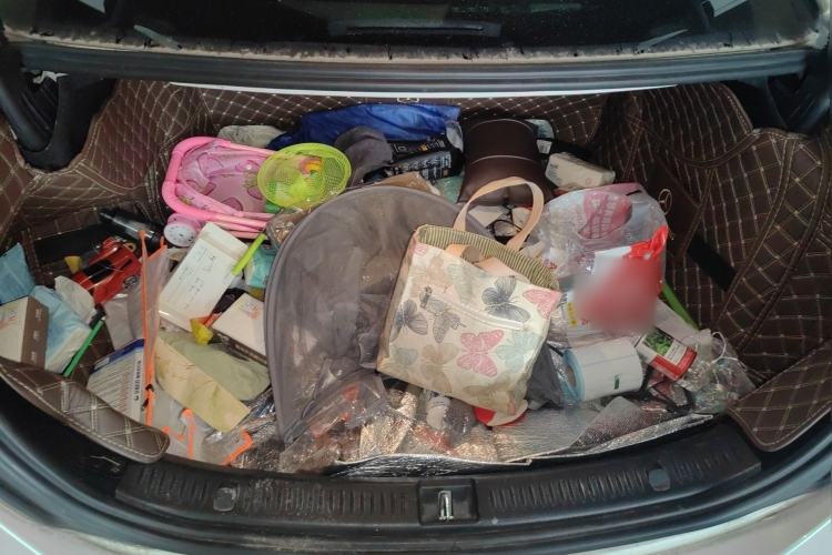 Used Mercedes-Benz E-Class 2017 E 200 L Sport 4MATIC Trunk