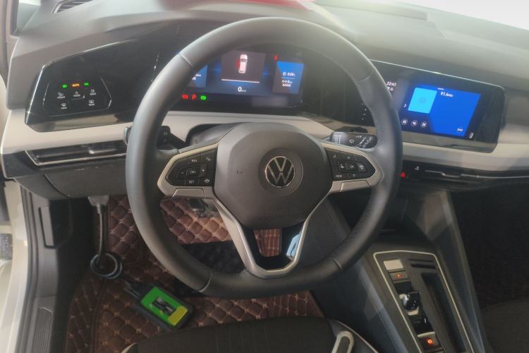 Used Volkswagen Golf 2023 Facelift 280TSI DSG Pro Steering Wheel