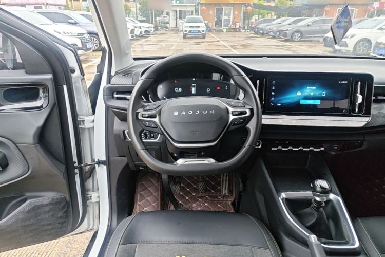 Used Baojun RM-5 2019 1.5T Manual Elite Version with 24-Hour Online Service 6 Seats
