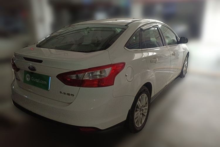 Used Ford Focus 2012 Sedan 1.6L Manual Comfort Model
