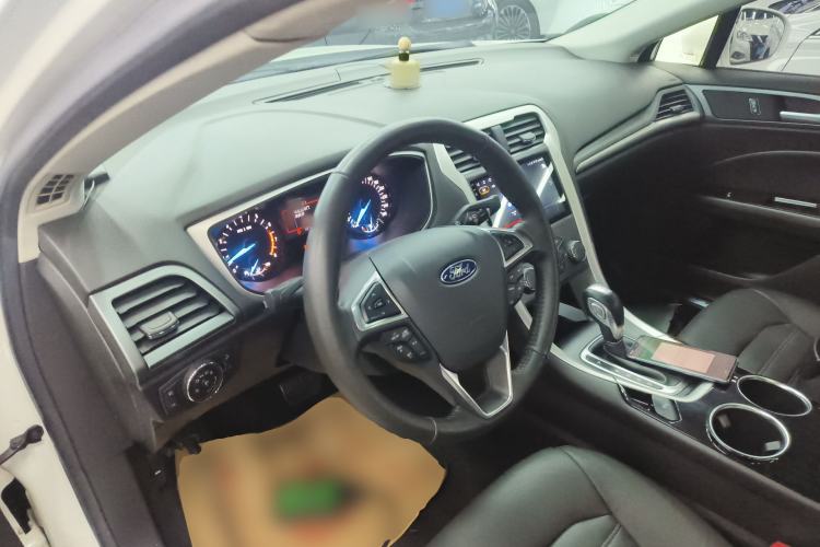 Used Ford Mondeo 2013 1.5L GTDi180 Fashion Edition Center Console