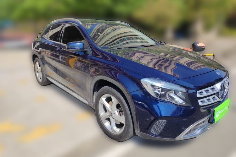 Used Mercedes-Benz GLA 2017 GLA 200 Sport Edition Front Right 45 Deg