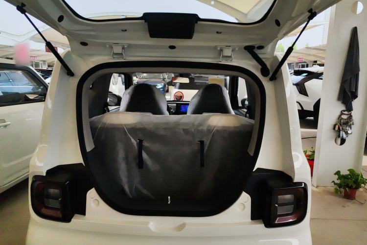 Used Geely Galaxy Panda 2025 210 km – Yuanqi Bear Trunk