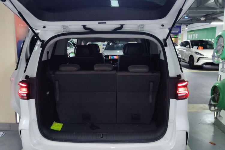 Used Roewe iMAX8 New Energy 2022 Golden Edition
