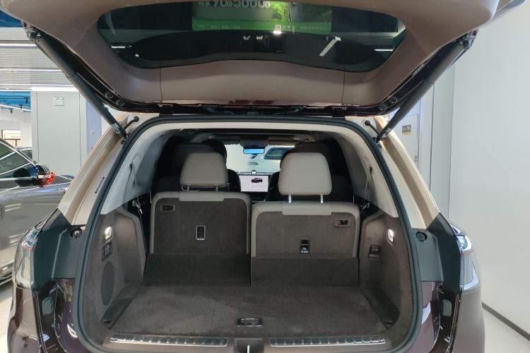 Used Hima AITO M9 2025 Extended-Range Ultra Version 52 kWh 6-Seater
