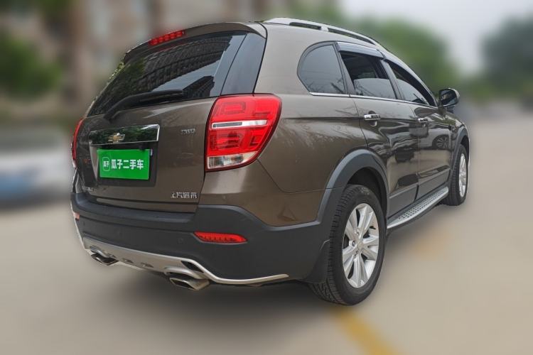 Used Chevrolet Captiva 2017 2.4L 4x4 Flagship Edition 7-Seater

