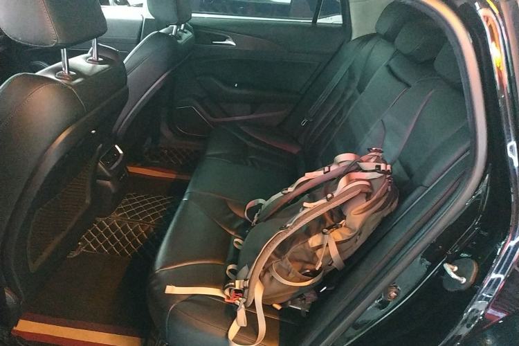 Used Hongqi H5 2022 Classic Model 1.5T DCT Flagship Edition Left Rear Seat