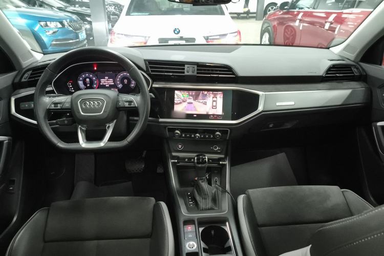 Used Audi Q3 2021 35 TFSI Fashion Dynamic Model