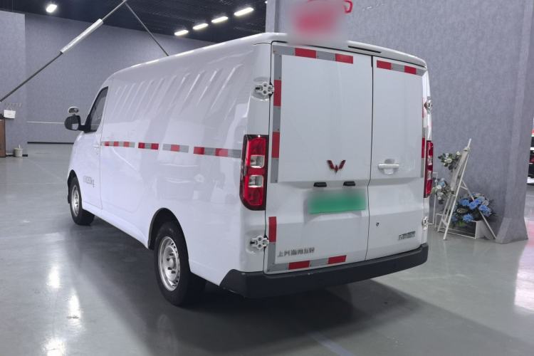 Used Wuling Yangguang 2024 300km Range Practical Window-Sealed Version 60kW Exterior 4