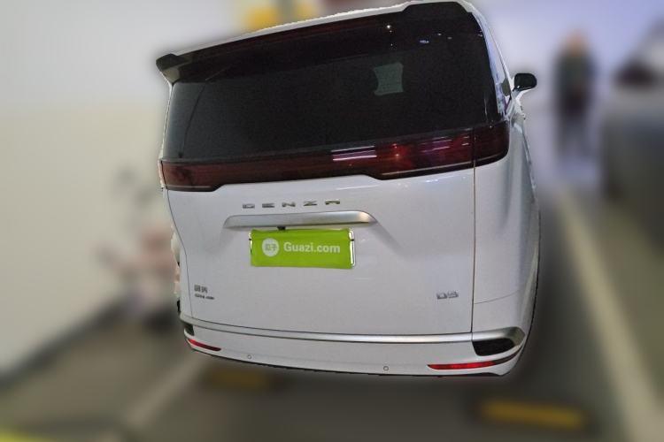 Used Denza D9 2022 DM-i 970 Four-Wheel Drive Flagship Model Rear