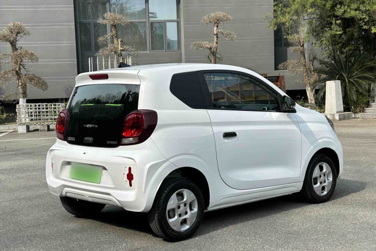 Used Roewe Clever 2021 302 km New Four-Seater Super-Efficient Version