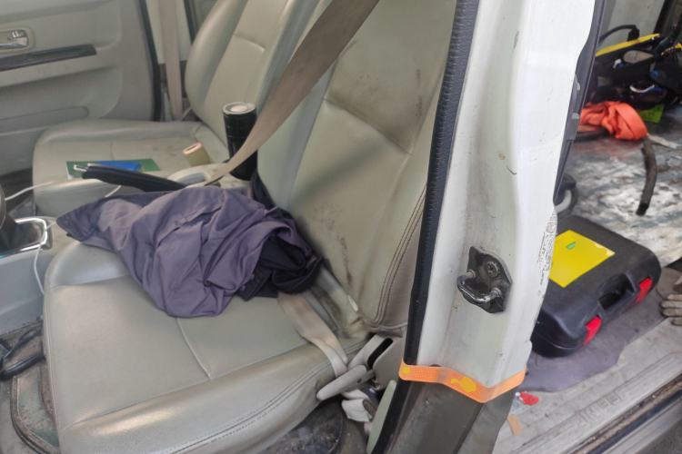 Used Jinbei New Hiace X30L 2016 1.5L Business Edition DLCG14 Left Rear Seat