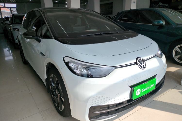 Used Volkswagen ID.3 2023 Upgraded Model Pure Intelligent Enjoyment Version Front Right 45 Deg