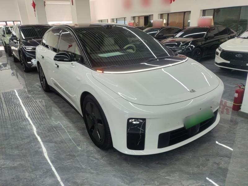 Used Li Auto i6 2025 Model Two-Wheel-Drive Standard Type — 3