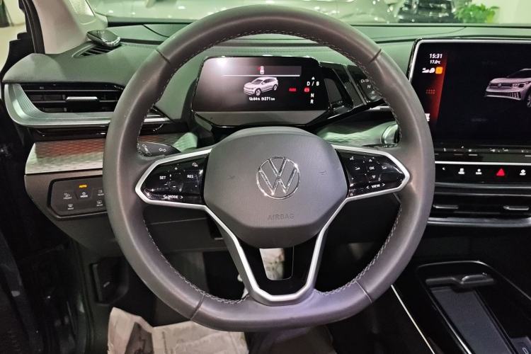 Used Volkswagen ID.6 X 2023 Ultra-Intelligent Long-Range Version Steering Wheel