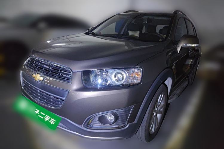 Used Chevrolet Captiva 2015 2.4L 4x4 Flagship Edition 7-Seater