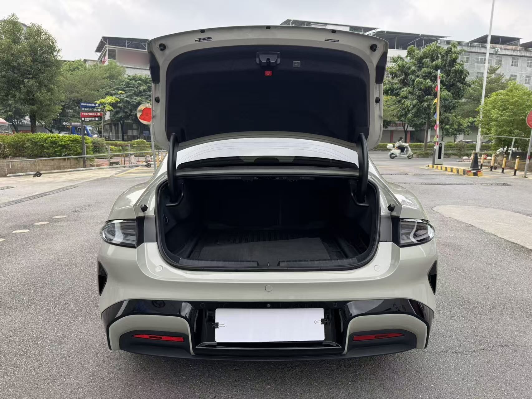 Xiaomi Auto SU7 2024 Four-Wheel Drive Ultra-Long Range Advanced Intelligent Driving Max Edition — снимка 19