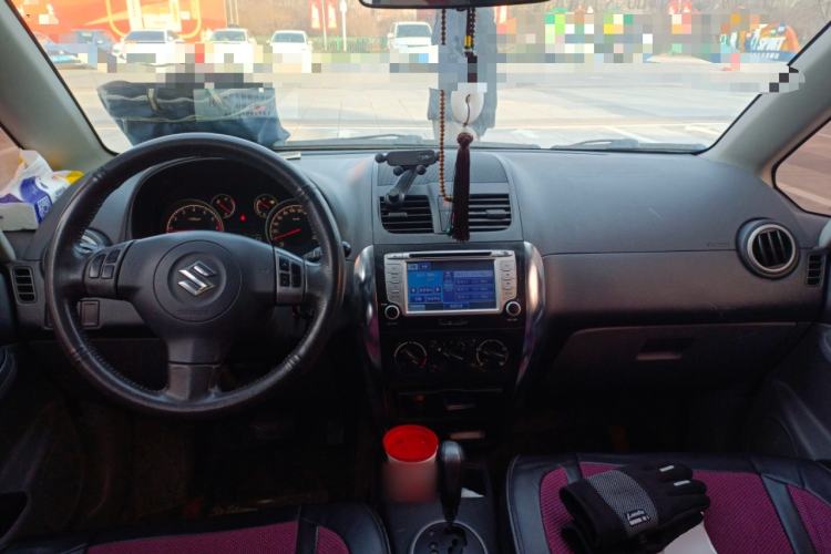 Used Suzuki SX4 2011 Revised Version 1.6L Automatic Sport Edition
