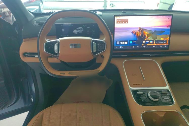 Used Geely Galaxy Galaxy Xingjian 7 EM-i 2025 120km Flagship Edition
