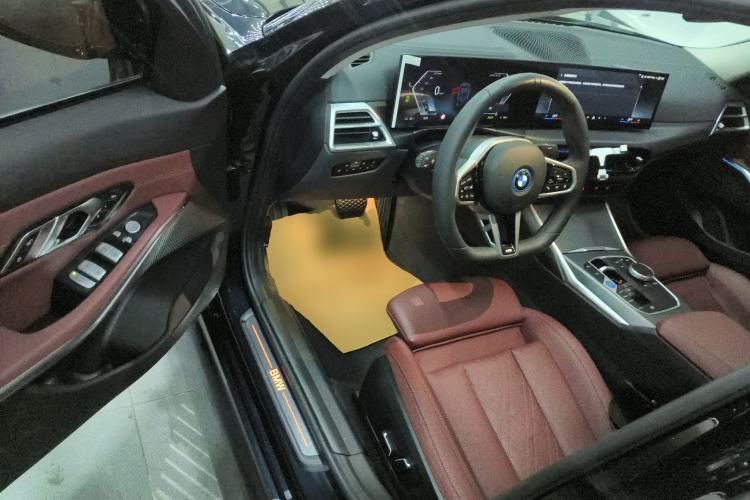 Used BMW i3 2024 eDrive 35 L Driver Seat