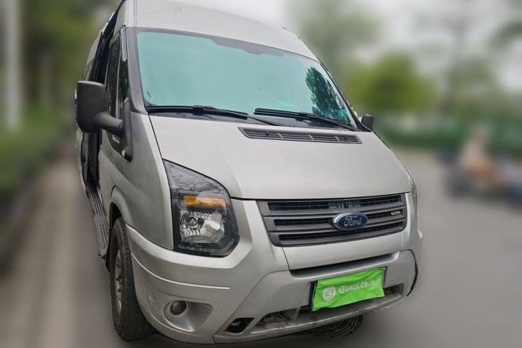 Used Ford Transit Custom 2016 2.2T Long-Wheelbase 6/7-Seater Mid-Roof Multi-Purpose Vehicle Front Right 45 Deg