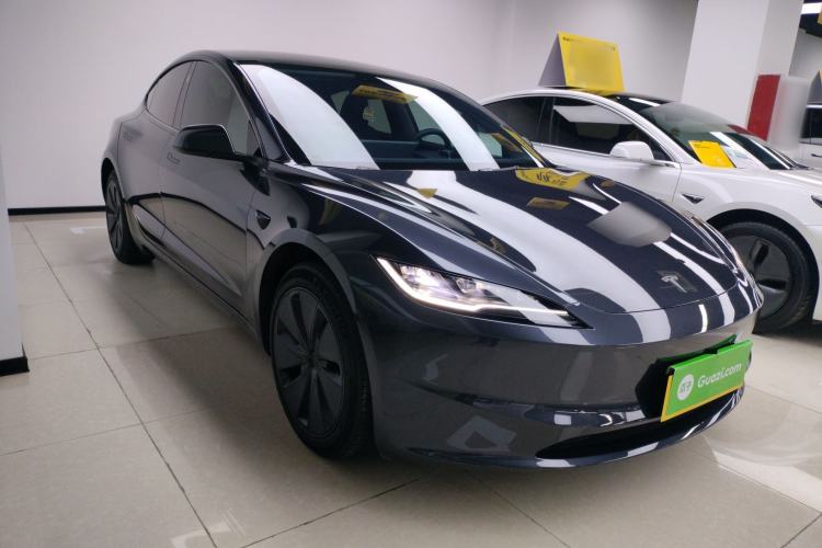 Used Tesla Model 3 2023 Long-Range All-Wheel-Drive Version