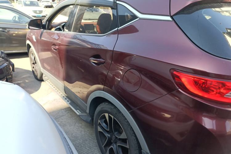 Used Soueast DX7 2017 1.5T Automatic Glory Edition Exterior 3