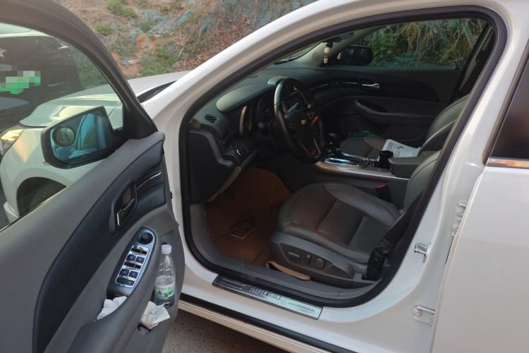 Used Chevrolet Malibu 2014 2.0L Automatic Luxury Edition Driver Seat