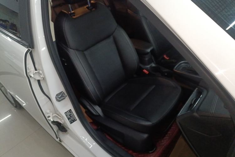 Used Ford Escort 2017 Happiness Edition 1.5L Automatic Fashion Version Right Front Seat