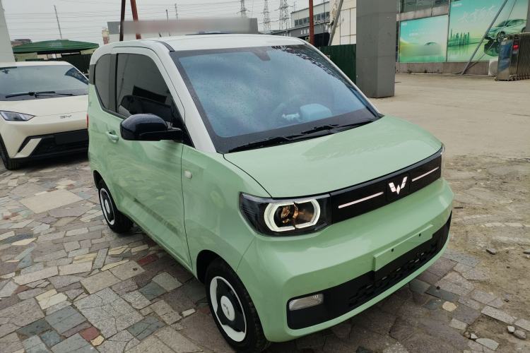 Used Wuling Hongguang MINIEV 2022 Macaron Premium Model – Lithium Iron Phosphate Front Right 45 Deg