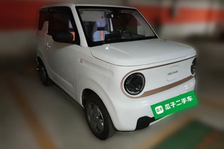Used Geely Galaxy Panda 2024 Panda Mini 200km Endurance Bear Front Right 45 Deg