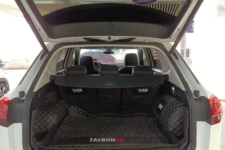 Used Volkswagen Tayron 2020 330TSI Two-Wheel Drive Luxury Connected Pro Edition
