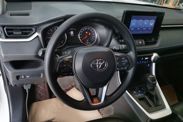 Used Toyota RAV4 2021 2.0L CVT Two-Wheel Drive Urban Edition Steering Wheel