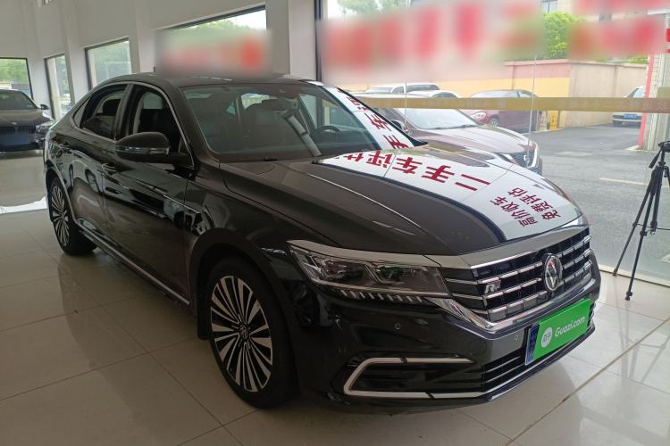 Used Volkswagen Passat 2021 330TSI Luxury Edition Exterior 1