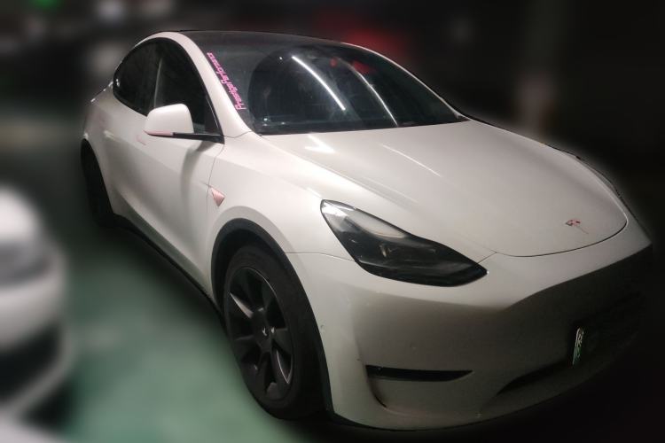 Used Tesla Model Y 2021 Standard Range Rear-Wheel Drive Version Front Right 45 Deg