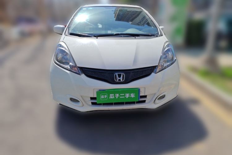 Used Honda Fit 2011 1.3L automatic comfort version
